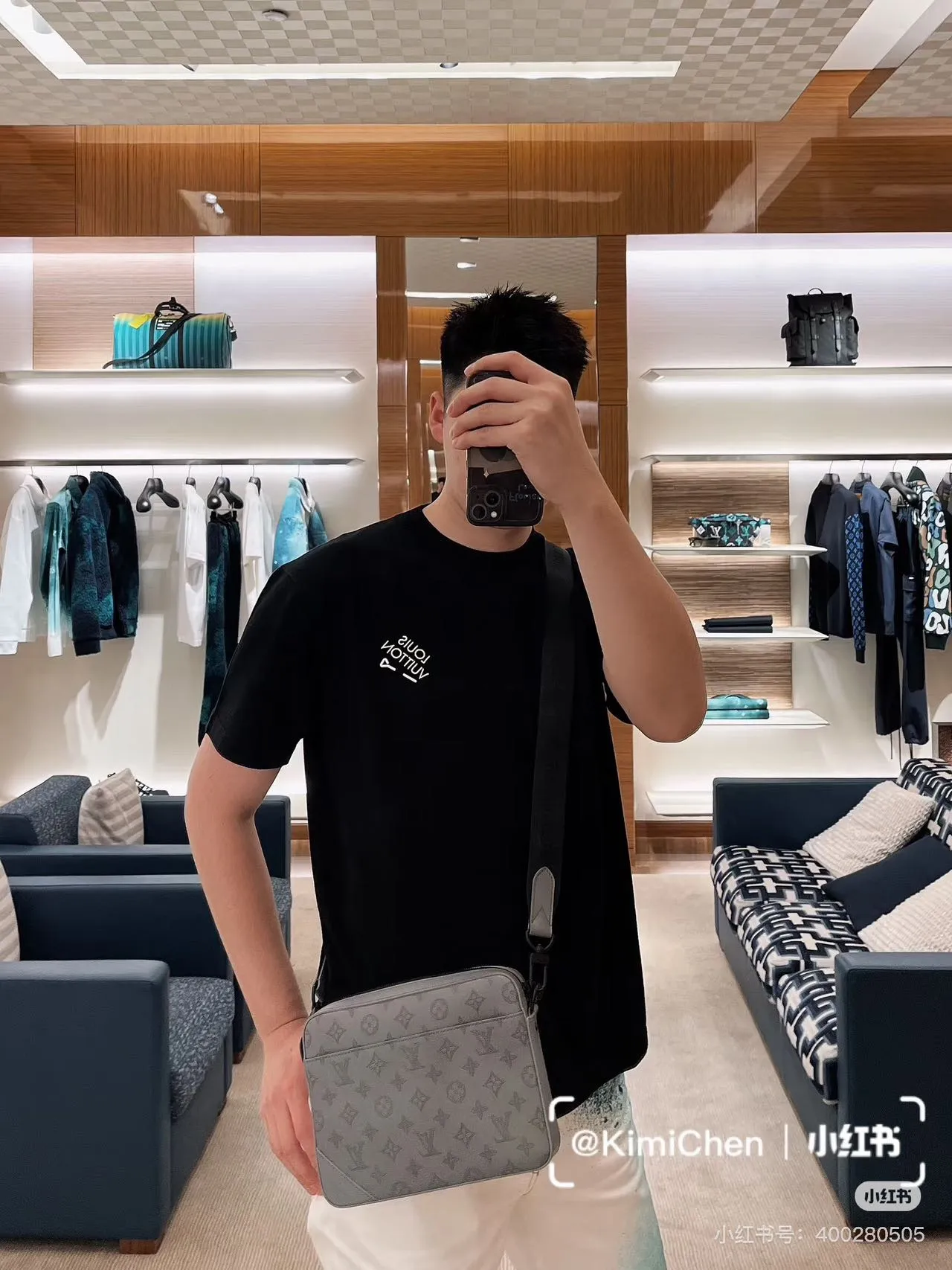 Louis Vuitton/